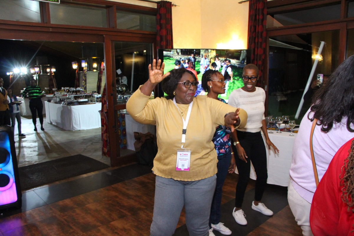 Prof.-Tabitha-having-a-light-moment-at-the-end-of-the-worshop